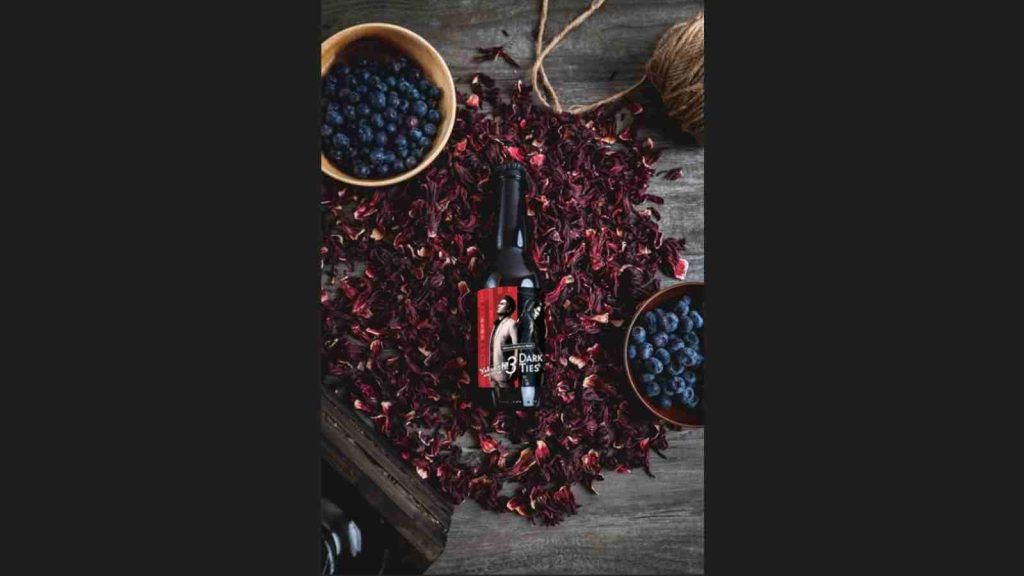 Yakuza Kiwami 3 mead is officially called the Lion City Meadery’s Hibiscus Blueberry Mead