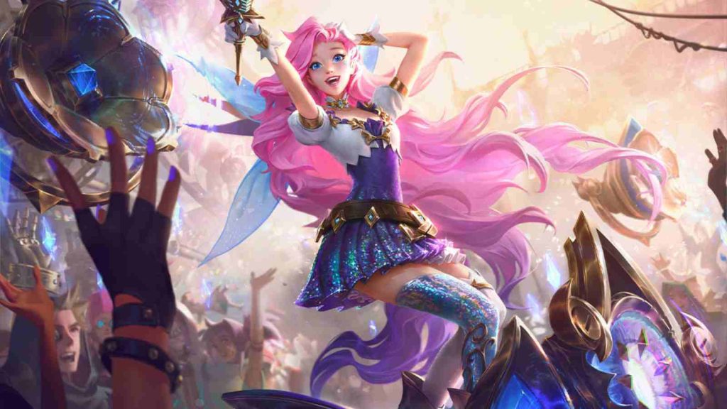Support champion Seraphine in League of Legends base splashart
