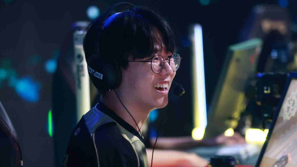 VCT Pacific Kickoff 2026 Week 3 Day 3 Gen.G player Lakia smiling during a match