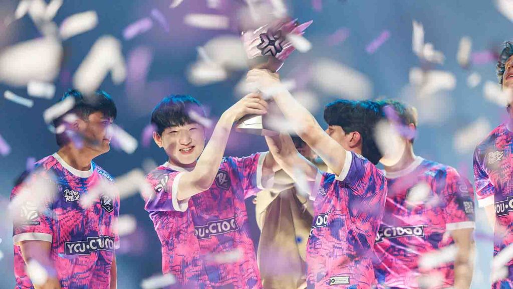 TORONTO, CANADA - JUNE 22: Paper Rex lift the trophy onstage after winning the championship at VALORANT Masters Toronto Grand Finals on June 22, 2025 at the Enercare Centre in Toronto Canada.