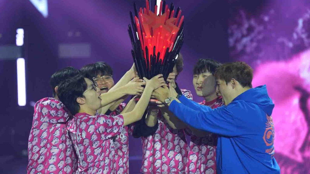 Paper Rex Valorant roster seen lifting the VCT Pacific League trophy in 2023