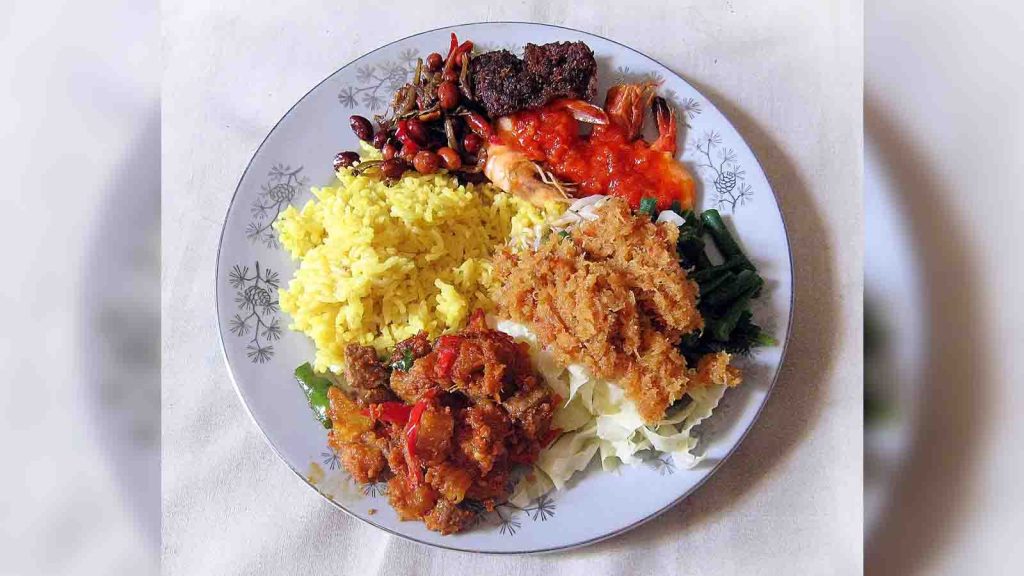Indonesian yellow rice dish originating from Java.